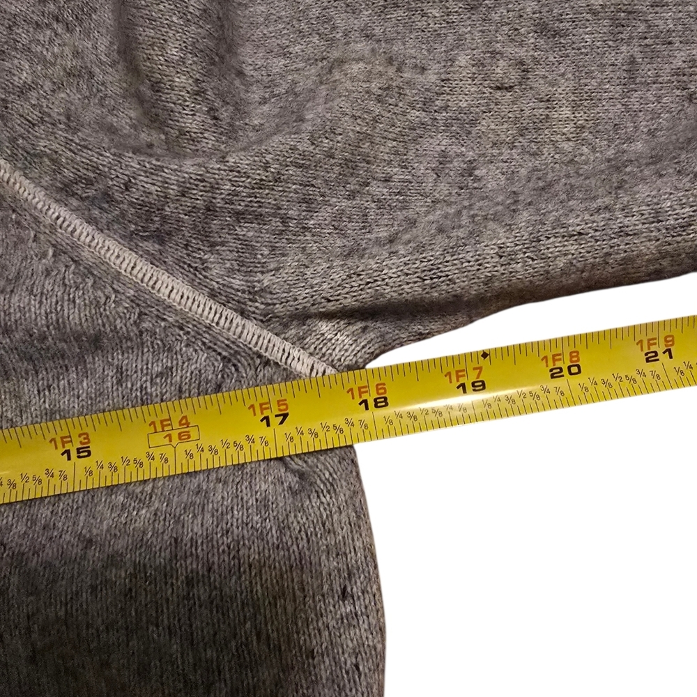 J Crew Cashmere Sweater Size Small - Picture 4 of 6
